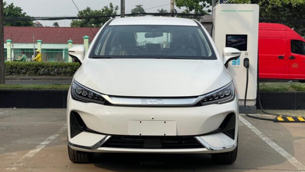 BYD M6 - Ảnh 3