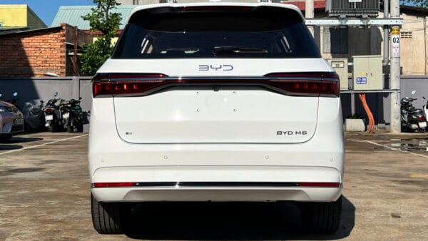 BYD M6 - Ảnh 5